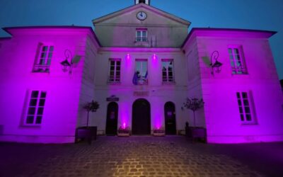 La mairie d’Ennery illuminée en violet à l’occasion de la Journée mondiale des MICI*